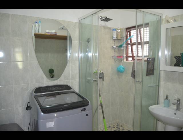 2 BEDROOM APARTMENT FOR SALE IN SCOTTBURGH CENTRAL